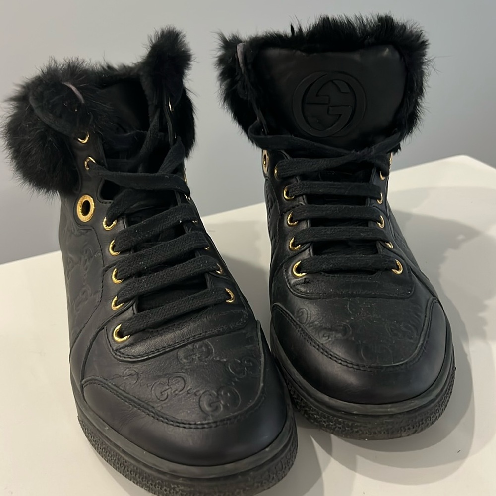 GUCCI HIGH TOP FUR LINED SNEAKERSS-size 38